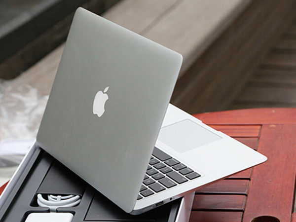Retina屏加持!苹果将推出全新13寸MacBook Air