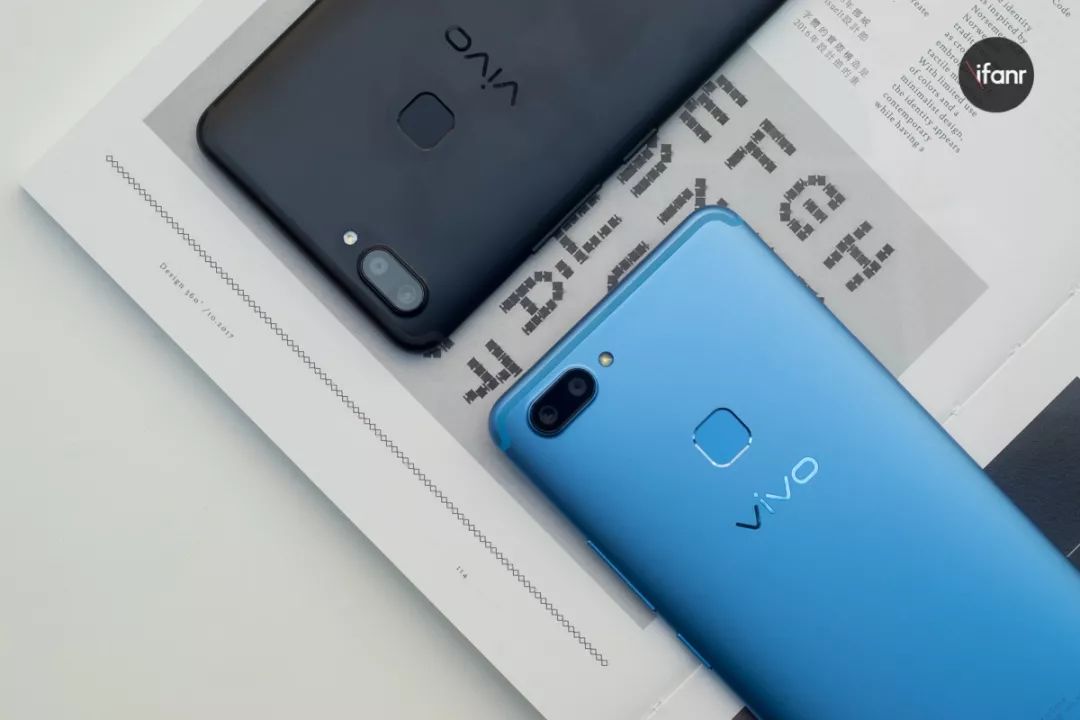 【早报】苹果 Lightning 接口新设计曝光 / vivo 发布