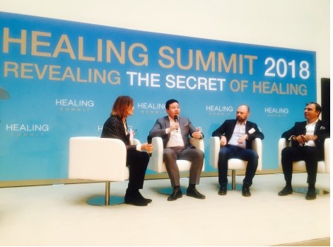 金海湖总裁杨宏伟获特邀参加第五届全球养生峰会阐述“健康中国”