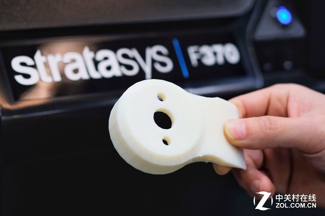 北京奔驰利用3D打印技术效率提升6倍 