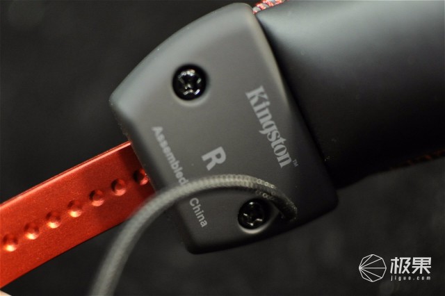 电竞耳机中王者,听声辨位还让你拥有顺风耳—金士顿HYPERXCloudAlpha头戴式耳机体验 电竞耳机中王者,听声辨位还让你拥有顺风耳—金士顿HYPERXCloudAlpha头戴式耳机体验