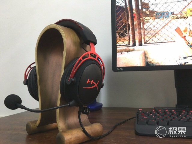 电竞耳机中王者,听声辨位还让你拥有顺风耳—金士顿HYPERXCloudAlpha头戴式耳机体验 电竞耳机中王者,听声辨位还让你拥有顺风耳—金士顿HYPERXCloudAlpha头戴式耳机体验