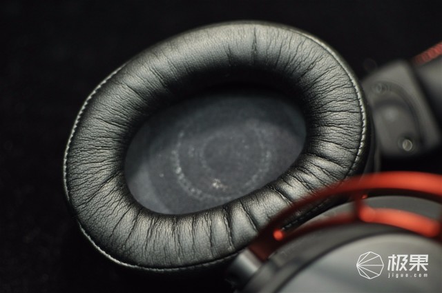 电竞耳机中王者,听声辨位还让你拥有顺风耳—金士顿HYPERXCloudAlpha头戴式耳机体验 电竞耳机中王者,听声辨位还让你拥有顺风耳—金士顿HYPERXCloudAlpha头戴式耳机体验