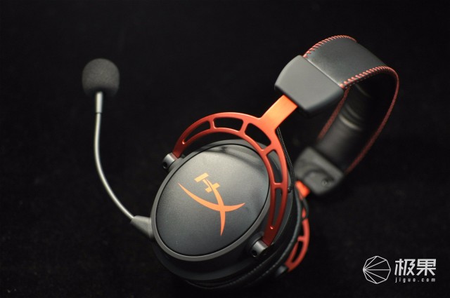 电竞耳机中王者,听声辨位还让你拥有顺风耳—金士顿HYPERXCloudAlpha头戴式耳机体验 电竞耳机中王者,听声辨位还让你拥有顺风耳—金士顿HYPERXCloudAlpha头戴式耳机体验