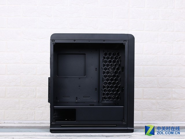 爱国者新月铝箱评测：用品质征服玩家 