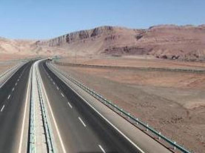 新疆34个公路续建新建项目陆续开复工 15个项