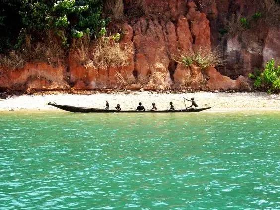 最新:中国护照2018年出入境使用指南!