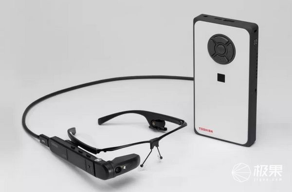 东芝发布AR智能眼镜，可悬挂在镜框上增强可视化体验