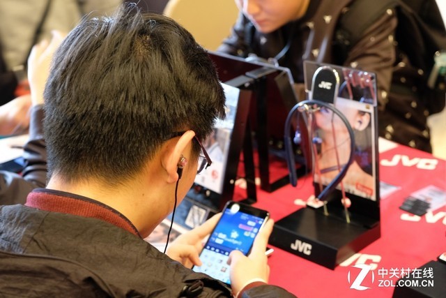 新品齐聚一饱耳福 上海HIFI耳机展回顾 