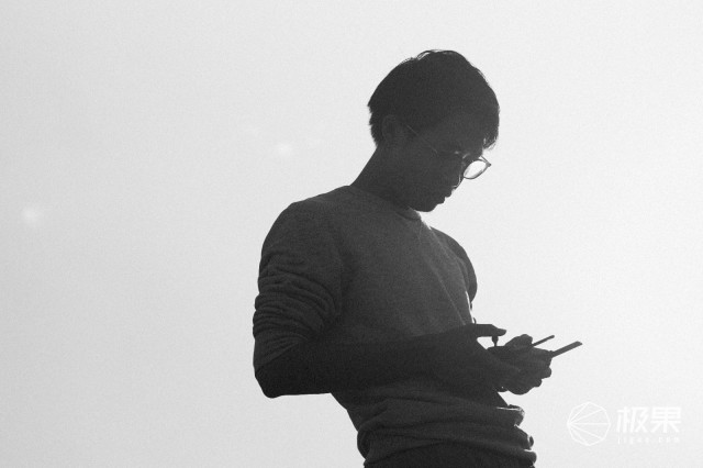 小巧便携大疆MavicAir,论实力吊打自家兄弟—大疆“御”MavicAir无人机体验|视频 小巧便携大疆MavicAir,论实力吊打自家兄弟—大疆“御”MavicAir无人机体验|视频