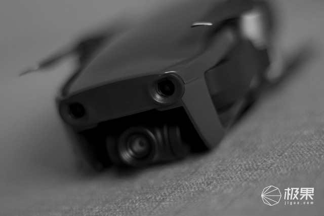 小巧便携大疆MavicAir,论实力吊打自家兄弟—大疆“御”MavicAir无人机体验|视频 小巧便携大疆MavicAir,论实力吊打自家兄弟—大疆“御”MavicAir无人机体验|视频