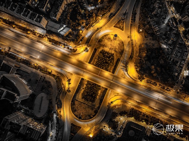 小巧便携大疆MavicAir,论实力吊打自家兄弟—大疆“御”MavicAir无人机体验|视频 小巧便携大疆MavicAir,论实力吊打自家兄弟—大疆“御”MavicAir无人机体验|视频