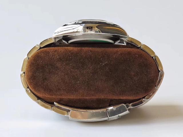 每日手表速览:为什么劳力士熊猫迪通拿人间人爱?