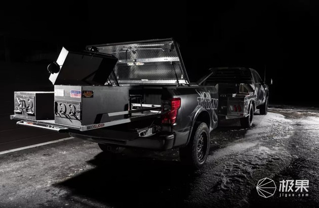 日产推有烤肉功能的皮卡休旅车,除了美食更有豪华内饰 日产推有烤肉功能的皮卡休旅车,除了美食更有豪华内饰