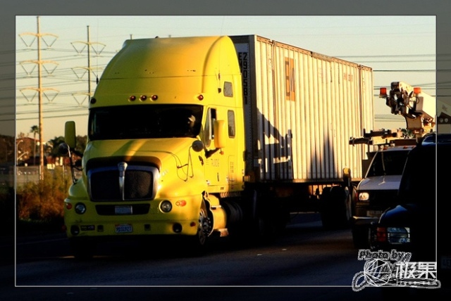 日产推有烤肉功能的皮卡休旅车,除了美食更有豪华内饰 日产推有烤肉功能的皮卡休旅车,除了美食更有豪华内饰