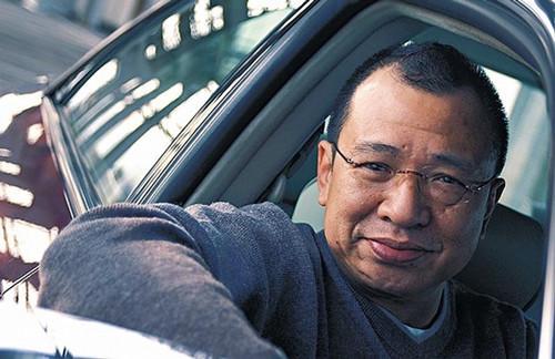 欢喜哥许绍雄全家照,与妻子相守26年甜蜜如初,女儿