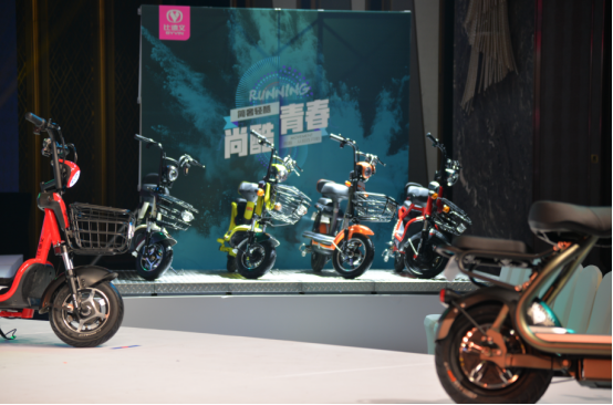 比德文为原创音乐发声，做最酷最有态度的电动车