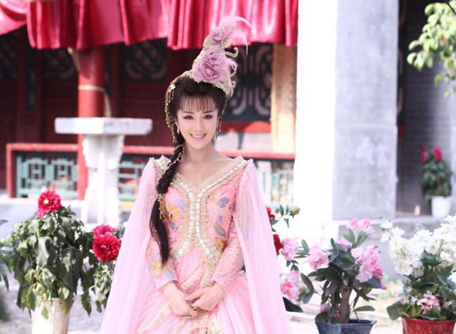 《独孤天下》独孤曼陀古装是李依晓最美造型?那是你没看过这些