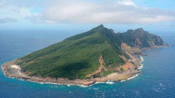 中国海警船巡航钓鱼岛12海里 日成立官邸对策室