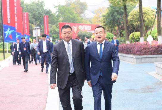 泸州老窖召开2017-2018营销会议 叫响目标:重