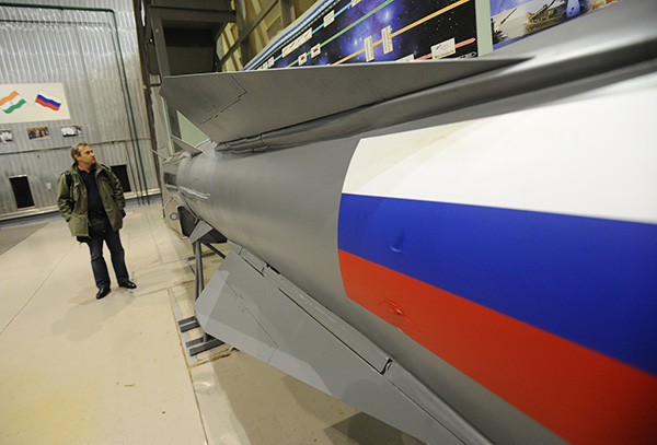 俄罗斯称已在各个战略方向组建巡航导弹部队
