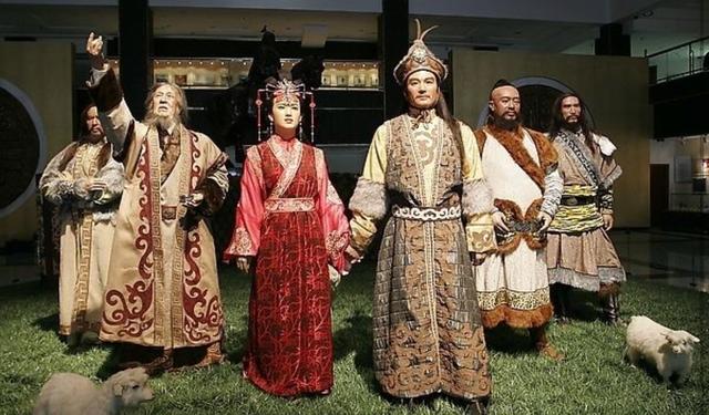 公主千里迢迢嫁与他们做人妇,不料新婚之日被丈夫砍死,身首异处