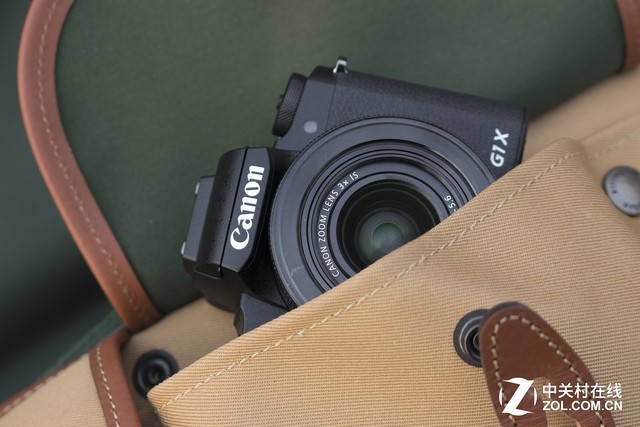 画质兼顾便携 佳能G1 X III专业级相机 