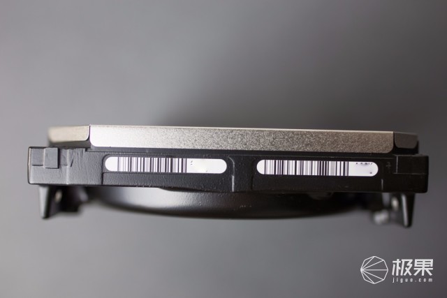 有了这款硬盘,我搭建的私有云速度可以上天——HGST10TBNAS评测 有了这款硬盘,我搭建的私有云速度可以上天——HGST10TBNAS评测