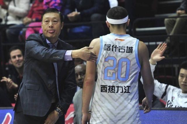 新疆队内讧升级!球员因失利指责队友 李秋平遭不满