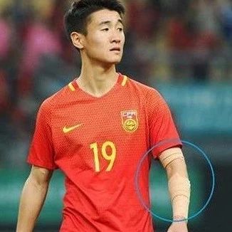 新华社：文身远比球技吸睛，中国足球只能停滞不前