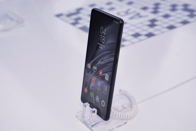 小米最美全面屏MIX 2s发布，雷军顺便给iPhone X做了个评测....