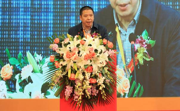 6、长寿工业园区常务副主任孙廷胜在启动仪式上介绍大赛规则。