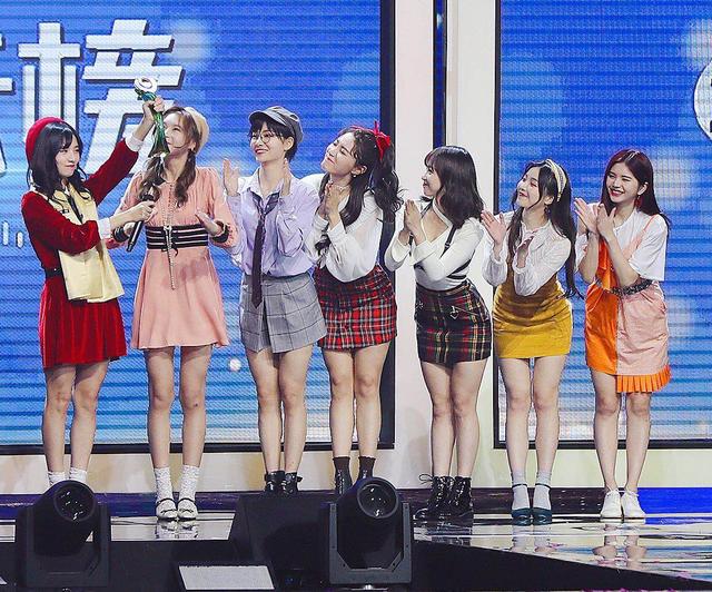 SNH48携姐弟团亮相东方风云榜音乐盛典，超高颜值引人瞩目