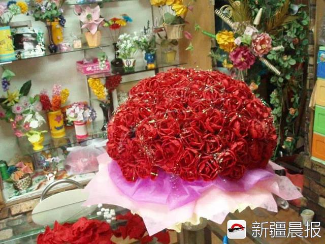 纸飞花满春光,乌鲁木齐女子分分钟折出立体纸