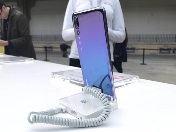 华为P20卖649欧元起,彩蛋MateRS售价碾压iP