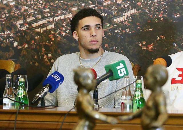 72+11！球哥二弟大胜广东青年队 球爹为儿子选秀造势