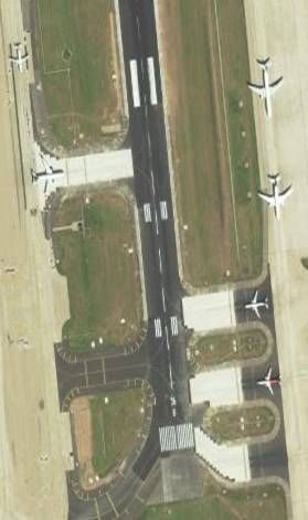 着陆点附近发现疑似古代水流痕迹引发科学热议