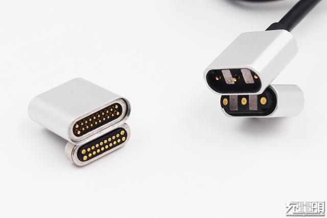LINKPO 20pin全功能 USB3.1磁吸转接器评测