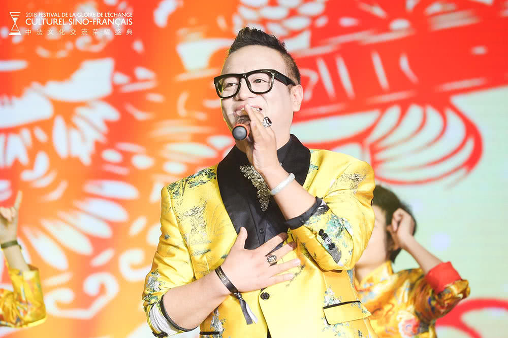 新七小福获颁中法电影节爱心大使 《宝贝特攻