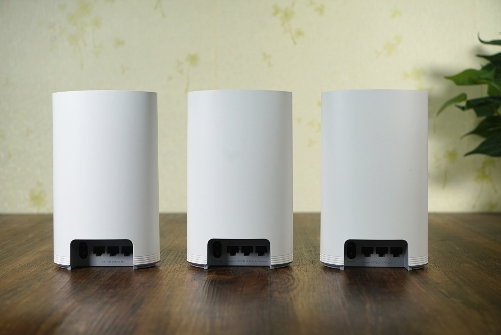 百兆光纤神器!华为路由Q2评测:Wi-Fi从此无死