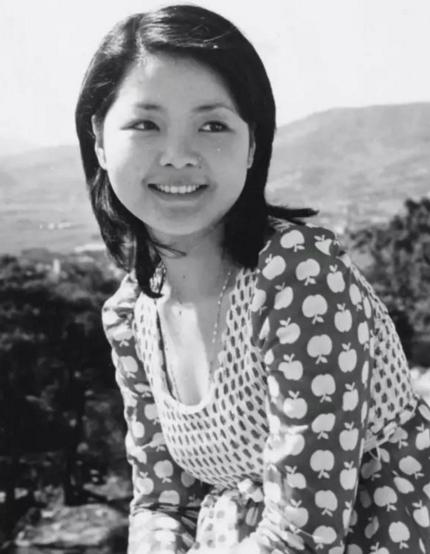 邓丽君、张国荣和梅艳芳同台照片爆出,一个时代的记忆