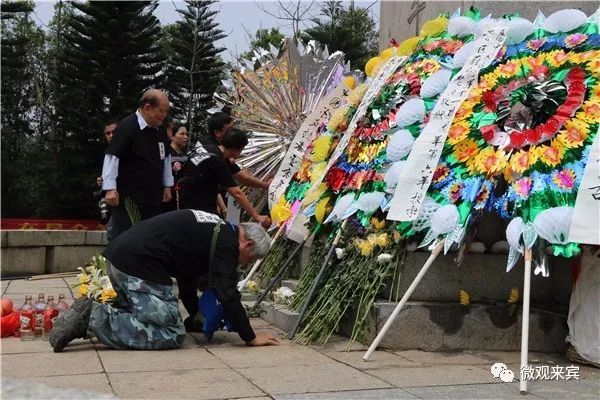 春祭!广西志愿者和民众祭拜昆仑关战役抗日牺