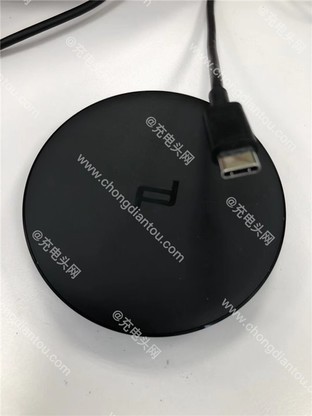华为Mate RS无线充电器曝光 保时捷设计 