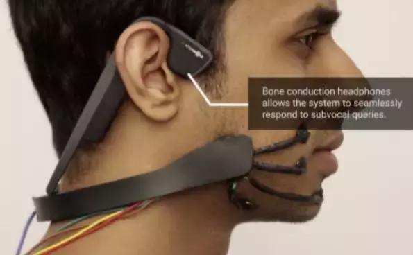 麻省理工的奇葩们，做了一个让人精神分裂的耳机！