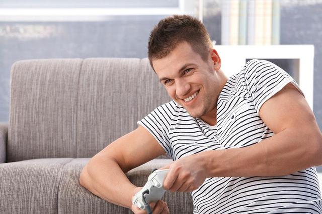 如果你有一个爱玩游戏的男朋友,你会选择送什