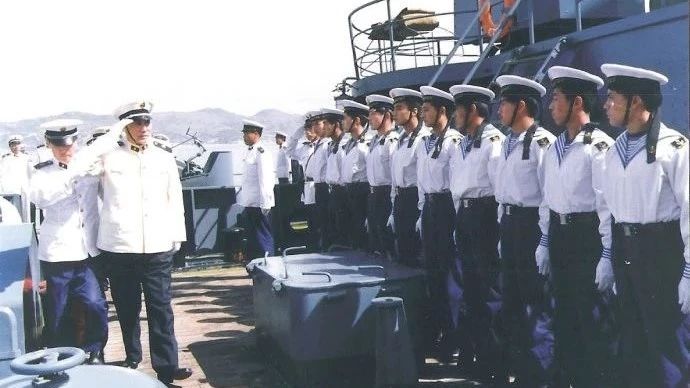 1988年授衔的唯一海军上将去世