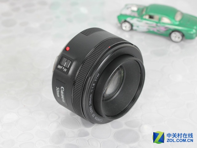 迷人焦外虚化 年轻人的第一枚大光圈镜头