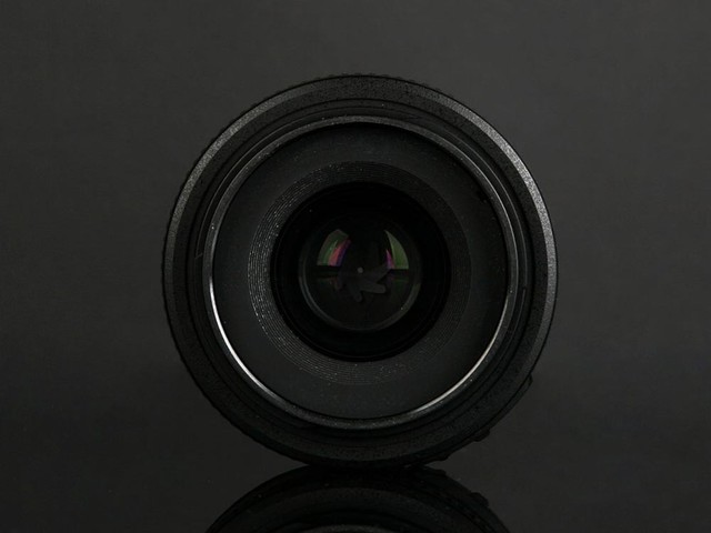 迷人焦外虚化 年轻人的第一枚大光圈镜头