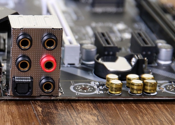 比肩Z370！微星B360M BAZOOKA PLUS主板评测：8代酷睿性价比绝配