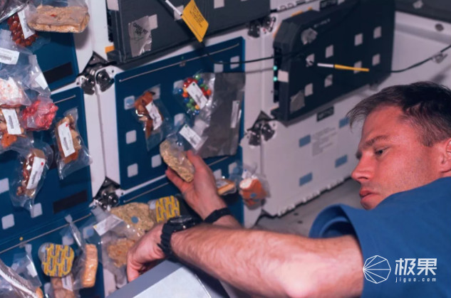 全球首家太空酒店诞生！房费6000万每天日出16次，却不能啪啪啪…